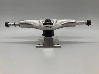 Ghost Long Board Generic Silver Trucks