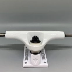 Ghost Long Board SKATEBOARD Theeve CSX White Trucks